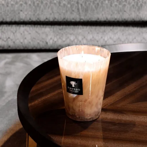 اللؤلؤ الأبيض